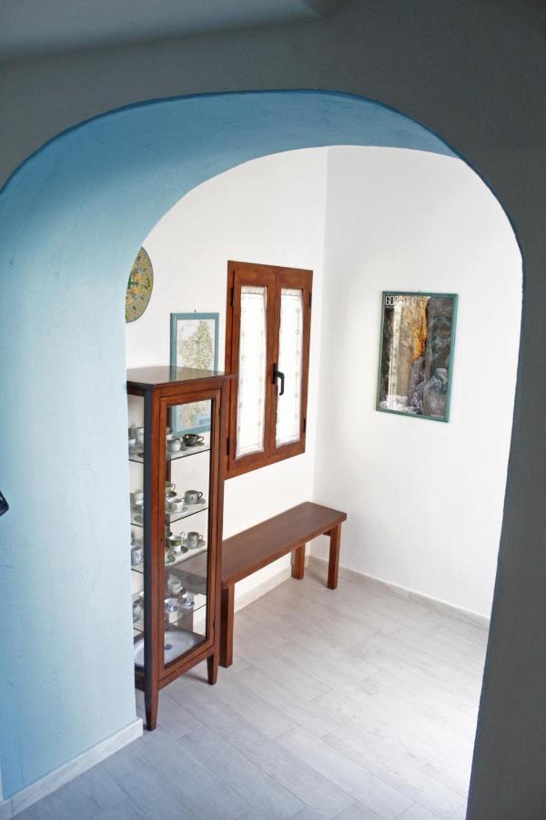La Casa Del Corso Bed & Breakfast ออร์โกโซโล ภายนอก รูปภาพ