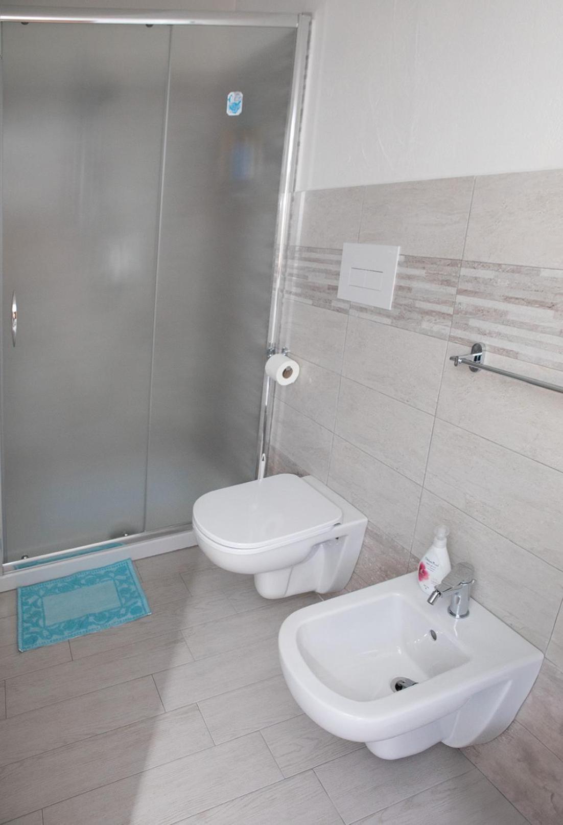 La Casa Del Corso Bed & Breakfast ออร์โกโซโล ภายนอก รูปภาพ